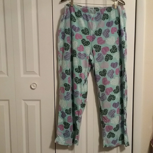 2X PLUS NEW NWT TOP ONLY XL SECRET TREASURES Soft Pajama TOP Size S